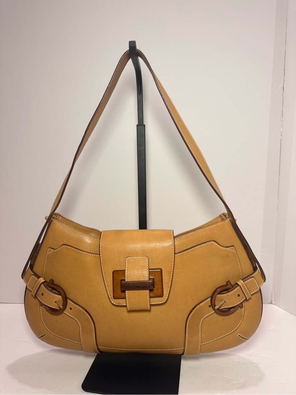 Salvatore Ferragamo Gancini Harness Leather Shoulder Bag Baguette - Picture 2 of 12